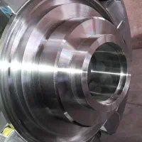 تراشکار ماهر و نیمه ماهر و کارگر ساده جوان و فعال