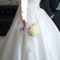 لباس عروس لباس فرمالیته لباس عقد تمیز و سالم|لباس|رشت, منظریه|دیوار