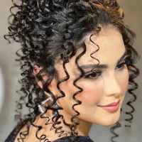 میکاپ و شنیون فقط ۸۵۰|خدمات آرایشگری و زیبایی|فسا, |دیوار