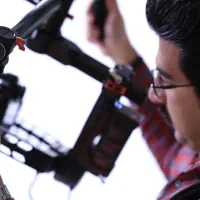 عکاسی و فیلمبرداری حرفه‌ای مجالس در تهران باگیمبال