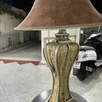 آباژور و‌ میز