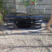 زیر تلوزیونی شیشه ای