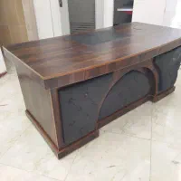 میز اداری و مدیریتی