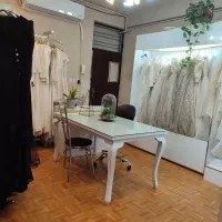 فروشنده آشنا به خیاطی، مجلسی وعروس
