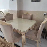 مبل ۷نفره به همراه  میز نهارخوری