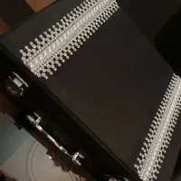 چمدونی چوبی اکسسوری