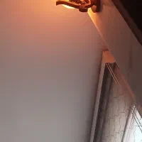 دو لوستر و یک دیوارکوب چوب و فلز|لوستر و چراغ آویز|تهران, افسریه شمالی|دیوار