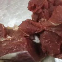 گوشت تازه گوسفندنر ران ودست بااستخوان۴کیلو