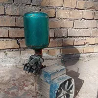 پمپ آب باوسیله اش