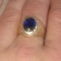 انگشتر با نگین اصل یاقوت