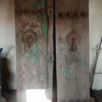 درب چوبی قدیمی دو لنگه 150 ساله