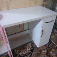 فروش میز کامپیوتر و تحریر و آرایشی
