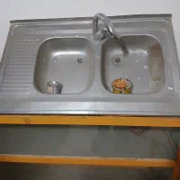 سینک همراه شیر