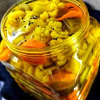 ترشی مخلوط خانگی