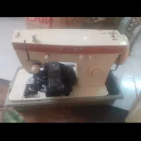 چرخ گلدوزی سالم و در حدنو با دینام برقی