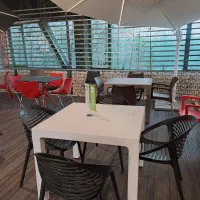 انواع میز و صندلی پلاستیکی