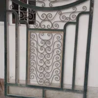 پنجره آهنی