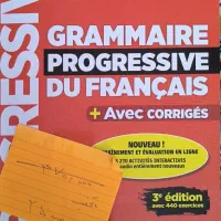 کتاب آموزش فرانسوی Grammaire progressive