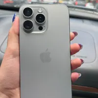 اپل iPhone 15 Pro Max با حافظهٔ ۲۵۶ گیگابایت