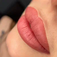 میکروبلیدینگ سوپرنچرال+تینت لب & آموزش فوق حرفه ای|خدمات آرایشگری و زیبایی|شیراز, قدوسی غربی|دیوار