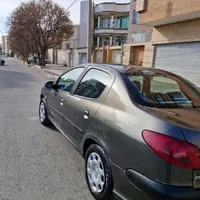 پژو 206 SD V1، مدل ۱۳۸۶ بی رنگ