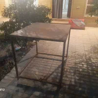 میز کار آهنی بسیار محکم