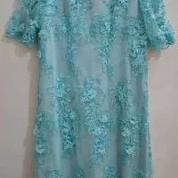 لباس بسیار شیک و یک بار استفاده شده