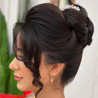 خدمات میکاپ شینیون و مدل رنگولایت