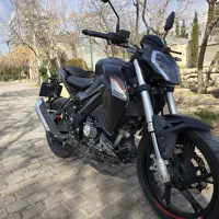 بنلی 180|موتورسیکلت|شیراز, گل سرخ|دیوار