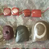 هبهاب، مهره های عقیق یمنی، سپتارین،یشم عباس آباد