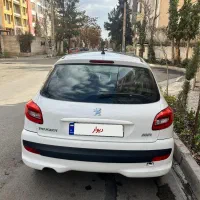 207 پانوراما ( سقف شیشه ای ) دنده ای