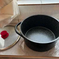 قابلمه گرانیت|ظروف پخت‌وپز|تهران, دریاچه شهدای خلیج فارس|دیوار