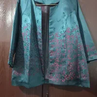 کت وسارافن|لباس|رباط‌کریم, رباط‌کریم|دیوار