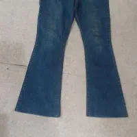 شلوار لی زنانه