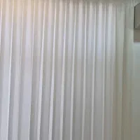 پرده تور همراه با پشت پنجره ای دوخته شده