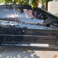 ماشین دویست وهفت