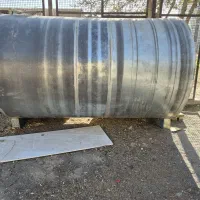 تانکر فلزی در حد نو ده هزار لیتری