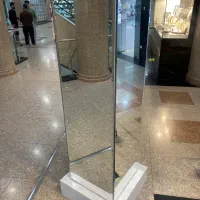 آیینه قدی ۳ طرفه با کمد داخلش