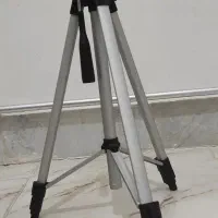 سه پایه دوربین