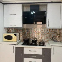 فروش فوری کابینت(با هود و سینک و شیرسینک)