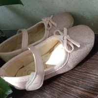 انواع کفش زنانه و بچه گانه