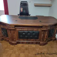 میز پایه فلزی آیسان. میز کنفرانس|مبلمان اداری|صفادشت, |دیوار