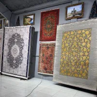 فرش */نقش‌هایی برای سخت‌پسندان،|فرش|شیراز, لاله|دیوار