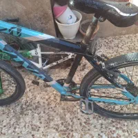 دوچرخه|دوچرخه، اسکیت، اسکوتر|شیراز, کوشک میدان|دیوار