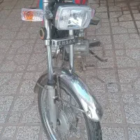 هندا احسان|موتورسیکلت|تربتحیدریه, مسجد جامع|دیوار