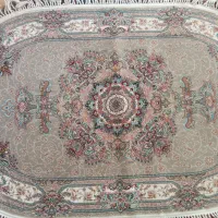 فرش ماشینی(ابریشم دار هم هست)۱و۷۵دریک و۲۵