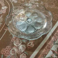 یک عددشکلات خوری وشیرینی  ومیوه خوری