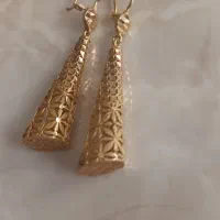 گوشواره خیلی محکم و تمیز ونو  ۴۰۰ بالای تابلو