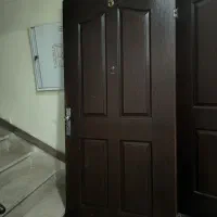 درب قفل دار