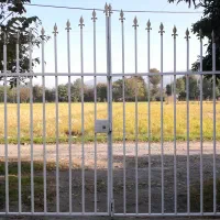 درب نردهای، درب باغی سه متری